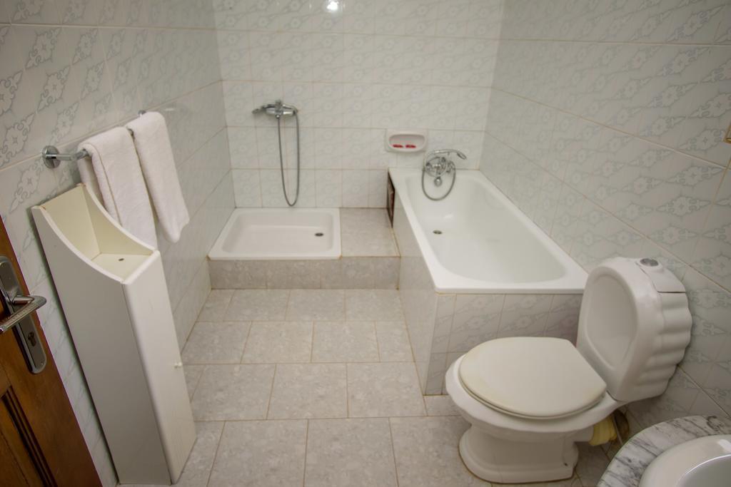 קמפאלה Alfa Hotel Munyonyo מראה חיצוני תמונה